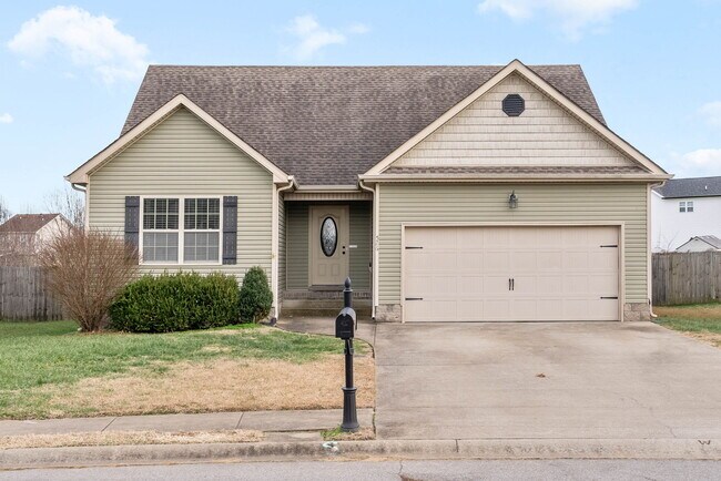 Primary Photo - 526 Falkland Cir