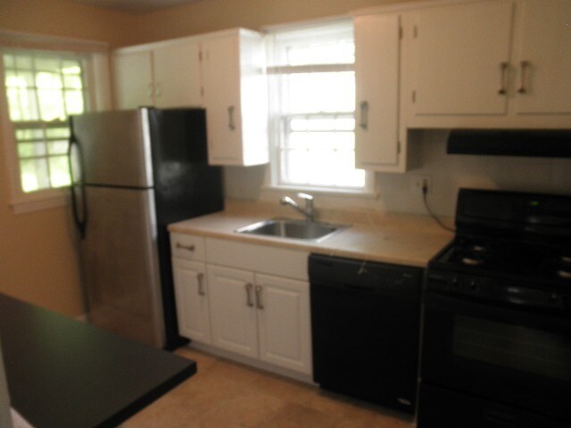 Building Photo - 5507 Gwynndale Ave/ Rehabbed 3 bedroom 1 b...