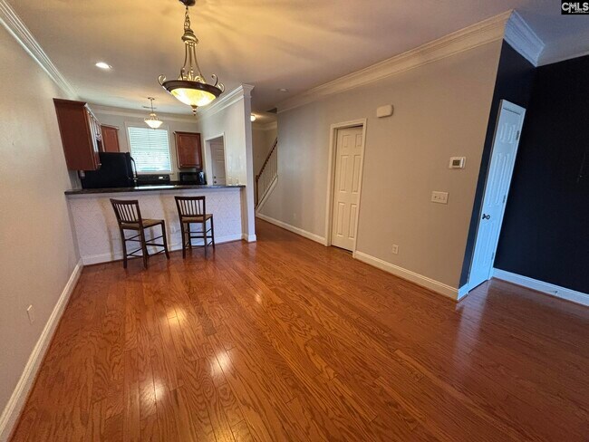 Building Photo - 739 Garden Forest Road