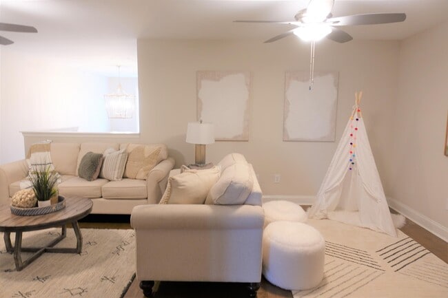 Building Photo - 139 Green Heron Rd