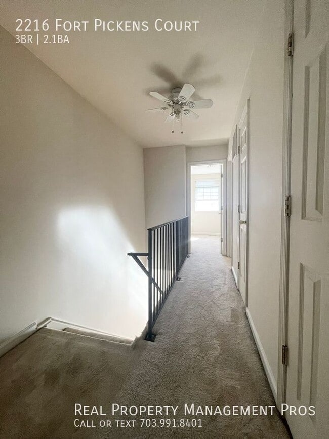 Building Photo - 2216 Fort Pickens Ct