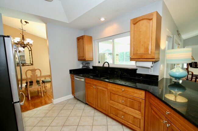 Building Photo - 5772 White Acres Ln