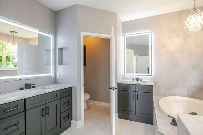 Building Photo - 14446 Mirabelle Vista Cir