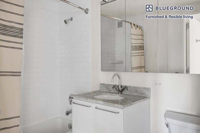 Building Photo - 1 Morningside Dr