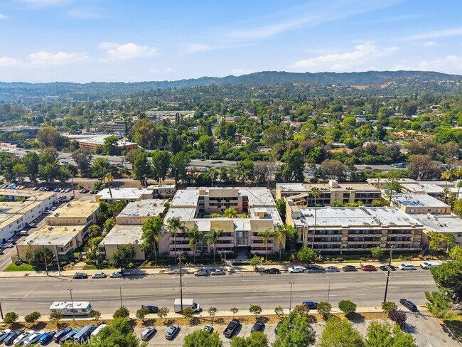 Building Photo - 17000 Burbank Blvd