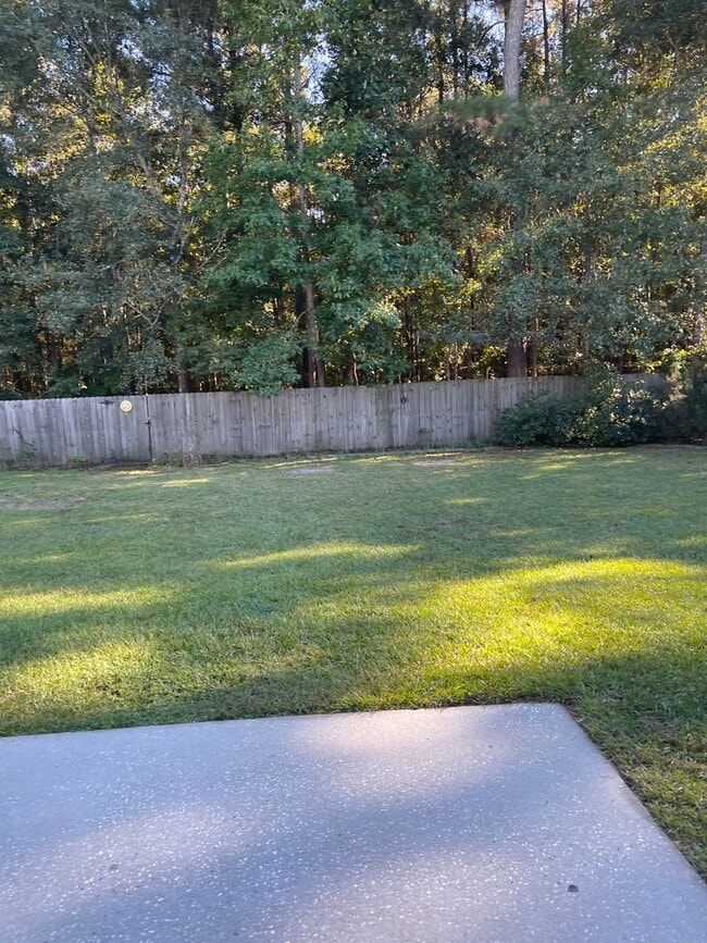 Building Photo - Discover Your Ideal Family Home in Pooler, Georgia!