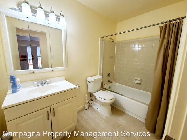 Building Photo - 4 br, 3 bath House - 2711 Todville Pl