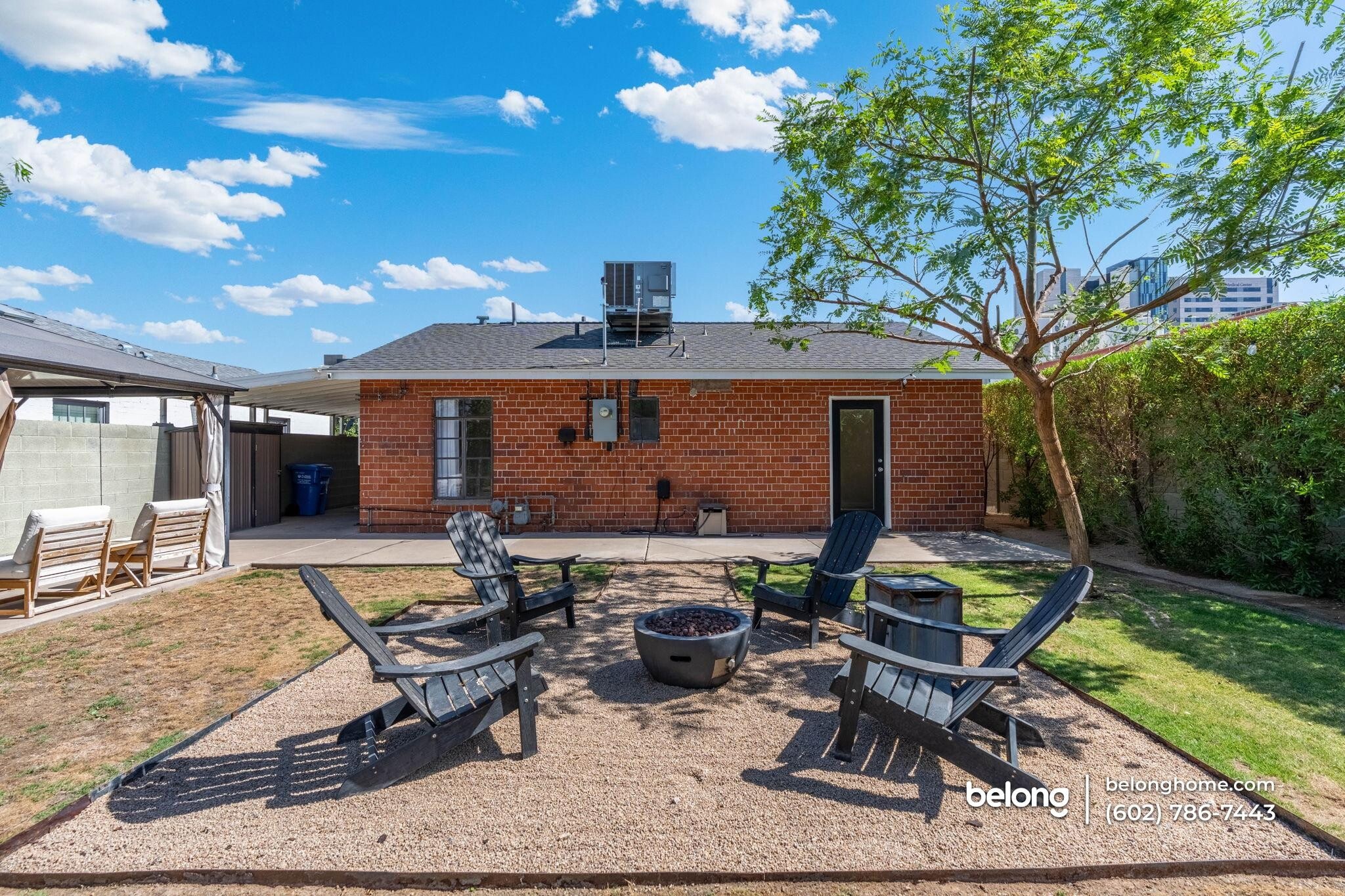 Building Photo - 1136 E Almeria Rd