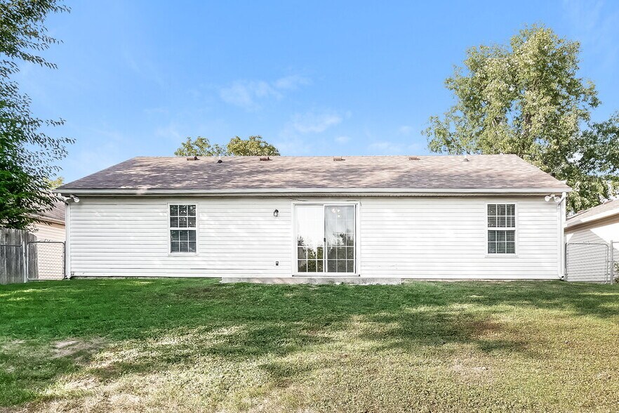 Building Photo - 12659 Spurrington Way