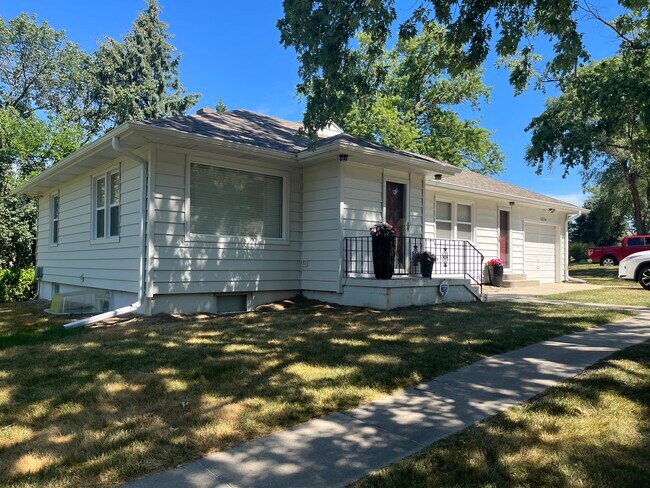 Building Photo - 13254 Potwin St
