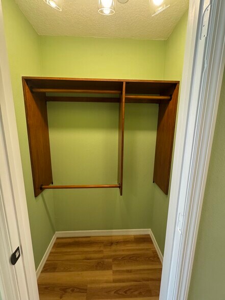 Building Photo - 8741 Spruce Hills Ct