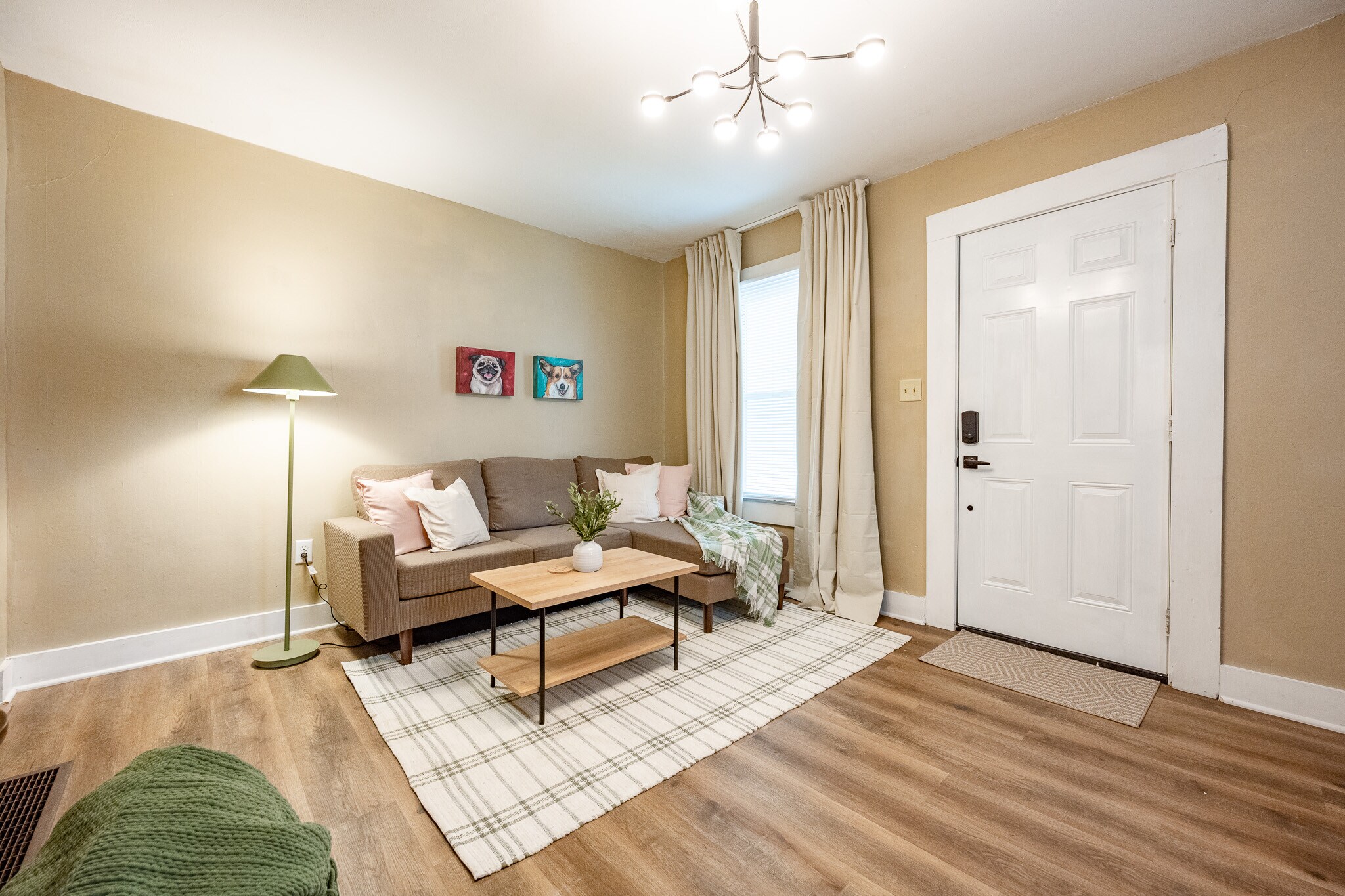 Building Photo - 4502 Kingsley Dr