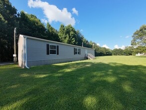 Building Photo - 463 Comanche Rd