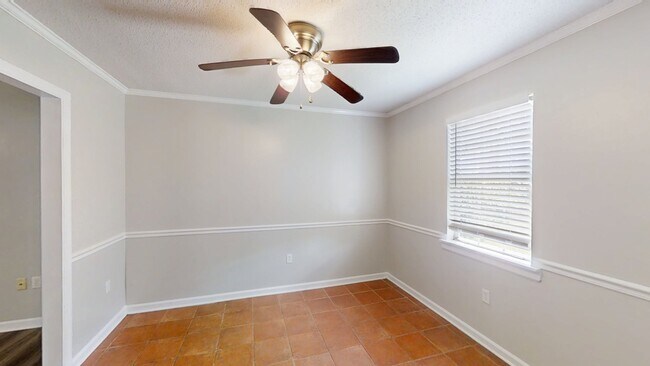 Building Photo - 334 Lamplighter Ln