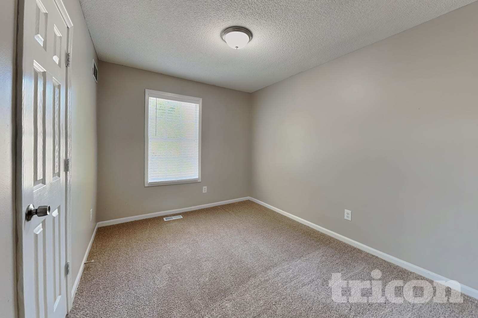 Building Photo - 1501 Cypress Dr