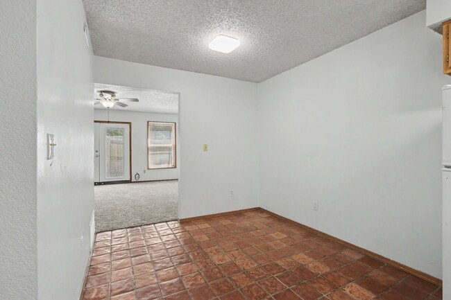 Building Photo - 1300 N Rockwell Ave