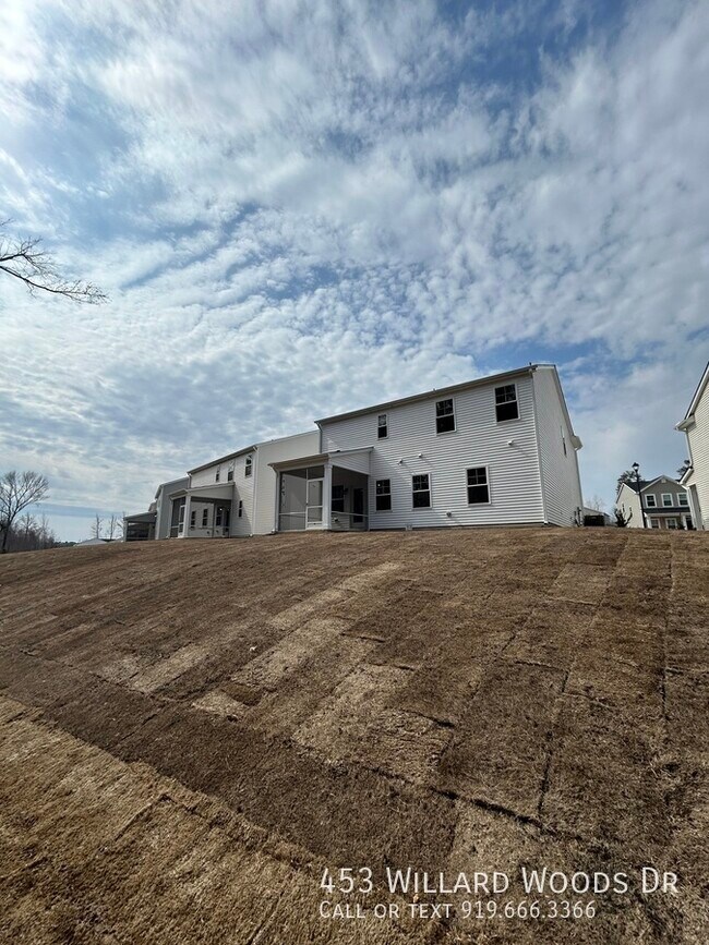 Building Photo - 453 Willard Wds Dr