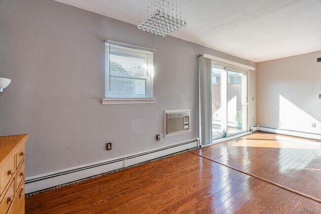 Building Photo - 23 Alpine Dr