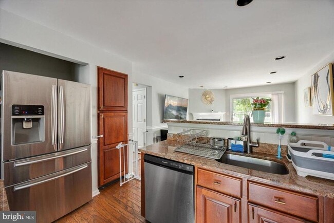 Building Photo - 614 Bollen Ct