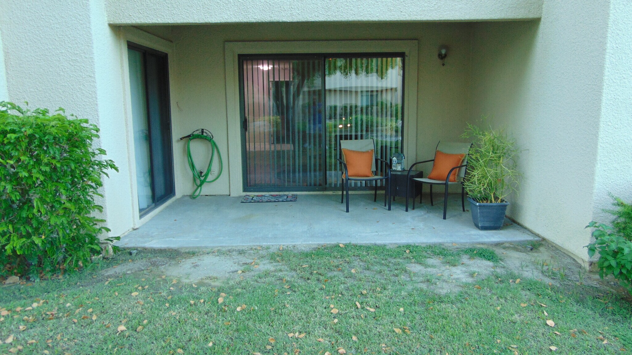 Building Photo - 35200 Cathedral Canyon Dr