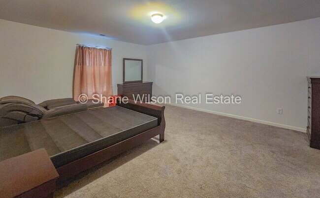 Building Photo - 247 Middleton Ct