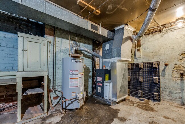 Building Photo - Brighton Heights 3 Bedroom Townhome