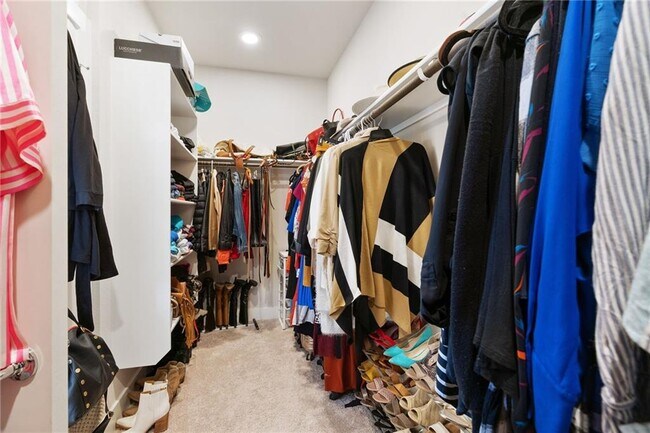 Building Photo - 1514 Arcilla St