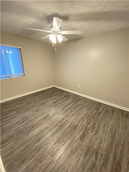 Building Photo - 2303 Beaumont Dr
