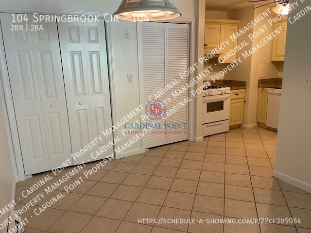Building Photo - 104 Springbrook Cir