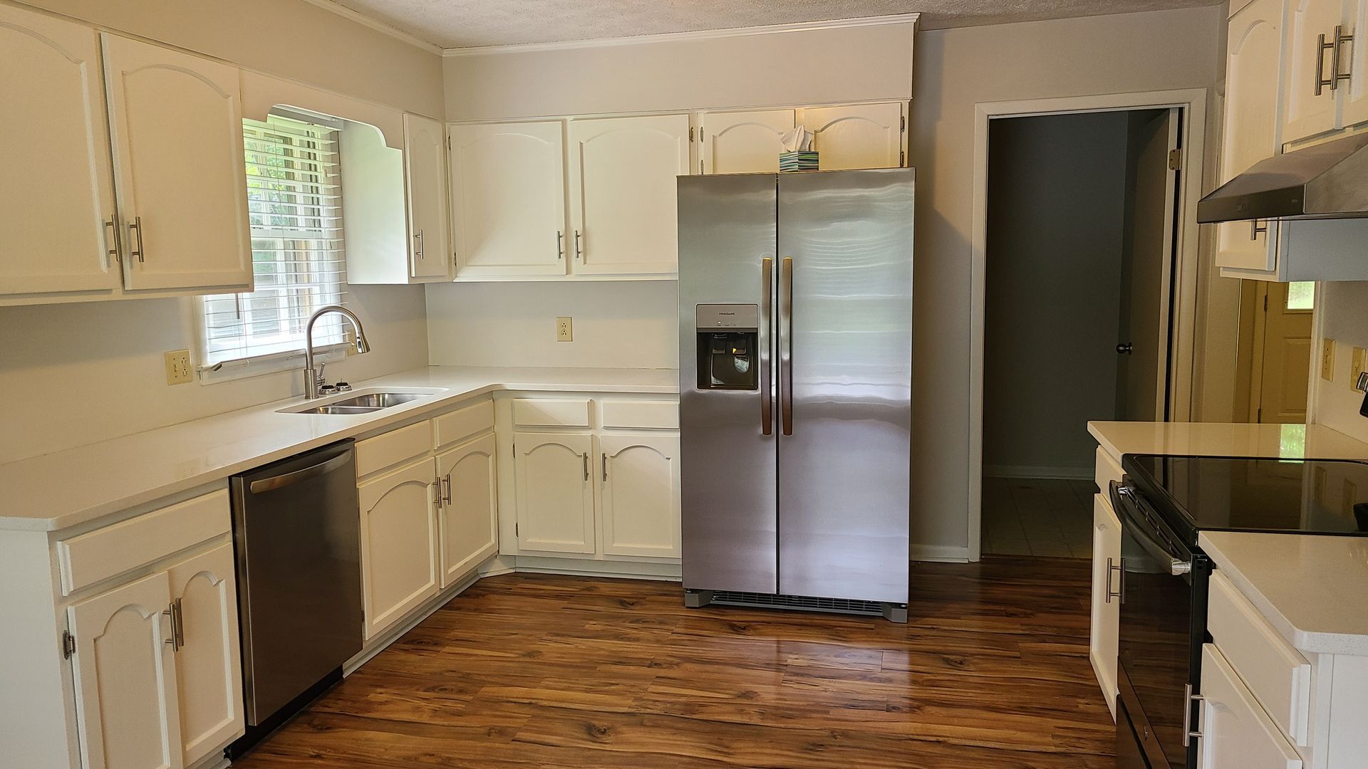 Building Photo - 308 Lancaster Ave