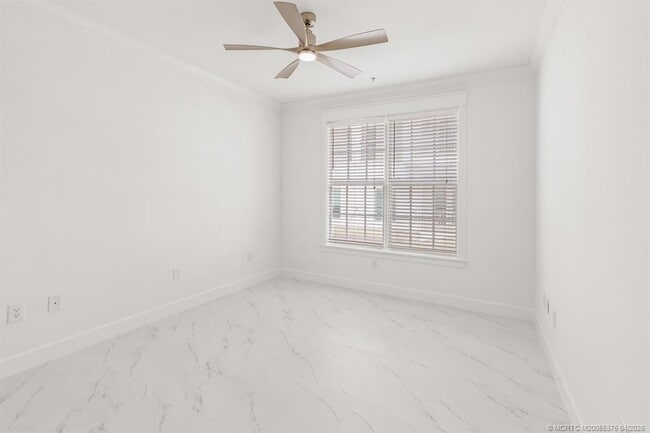 Building Photo - 47 SW Osceola St