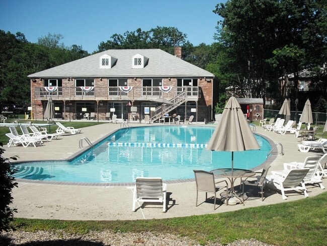 Building Photo - 70 Farrwood Ave