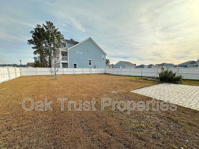 Building Photo - 501 Alderly Dr