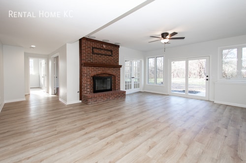 Building Photo - Large 1.5 Story luxury home on 2.5 acres  ...