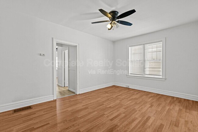 Building Photo - 4765 Goethe Ave