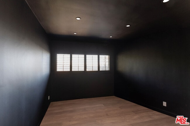 Building Photo - 8401 Fountain Ave