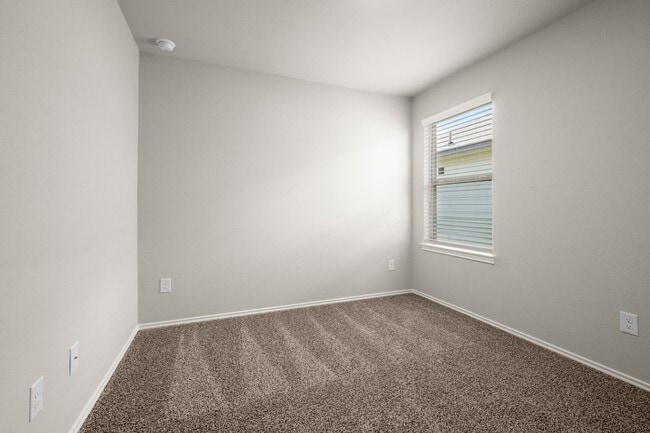 Building Photo - 212 Barton Crk