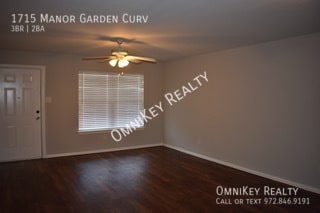 Building Photo - 1715 Manor Garden Curve