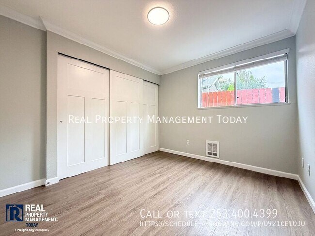 Building Photo - 1111 SW 148th St