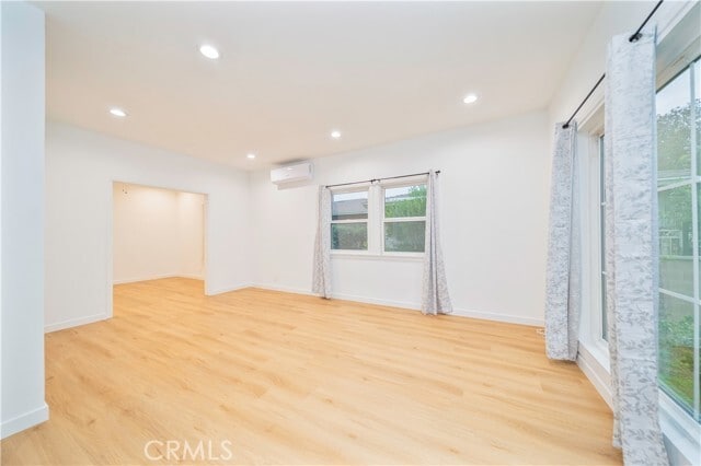 Building Photo - 1253 Del Rey Ave