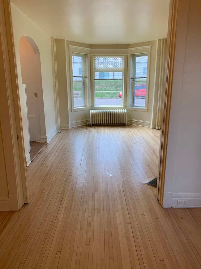Living Room - 1006 E 3rd St