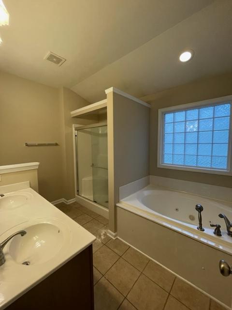 Building Photo - 348 Vesta Dr