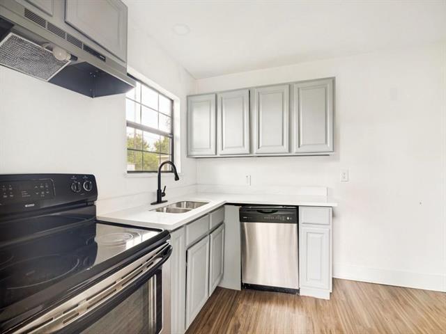 Building Photo - 616 Leyenda Dr
