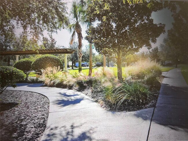 Building Photo - 2568 Maneshaw Ln