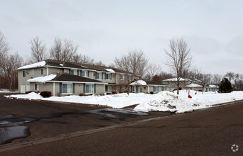 Building Photo - Raven Court