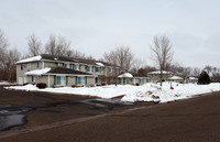 Building Photo - Raven Court Townhomes