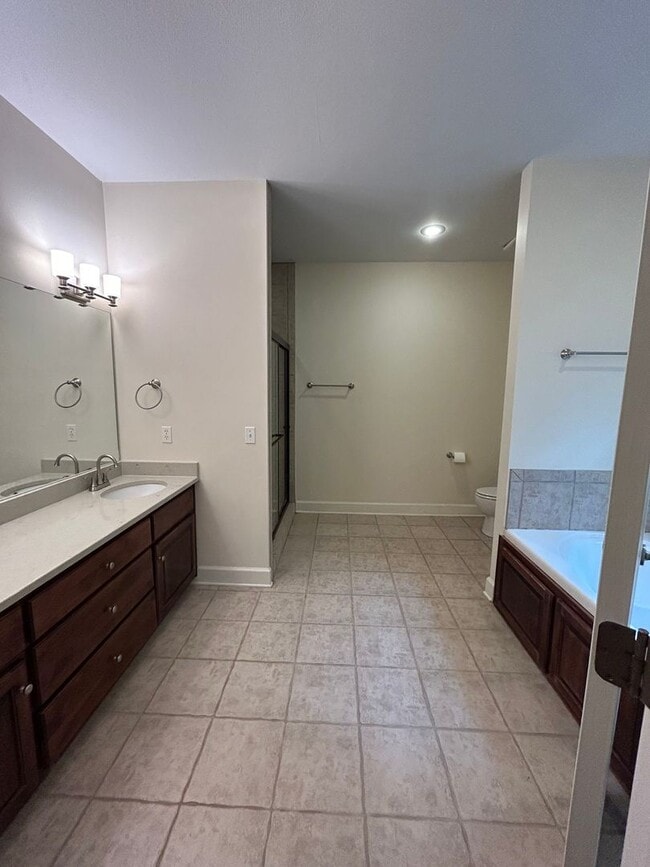Building Photo - Tartan Pines, Rosemount Court, Enterprise, AL
