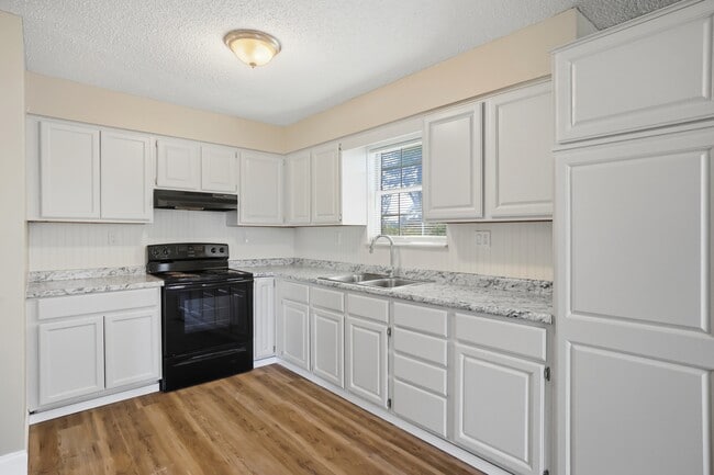 Building Photo - 3683 Halifax Cir