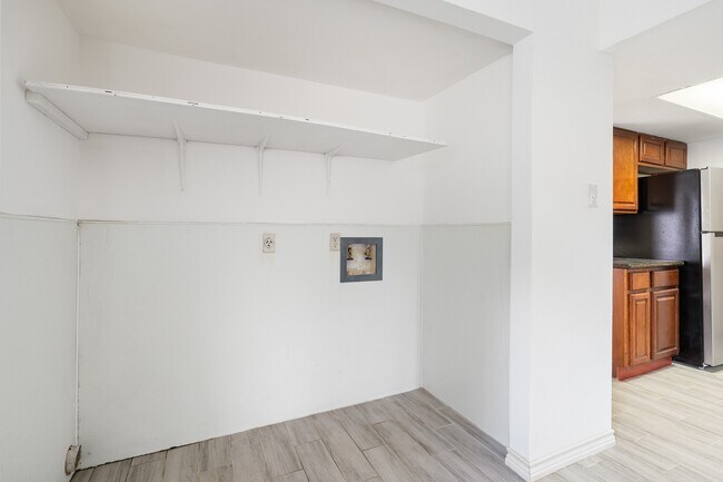 Building Photo - 1823 Mandrill Ln