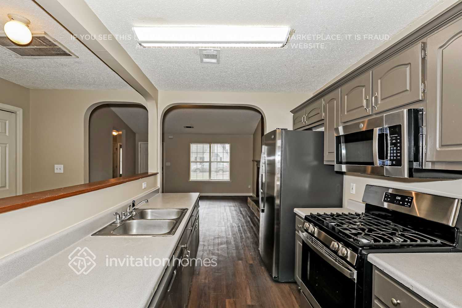Building Photo - 1406 N Hampton Dr